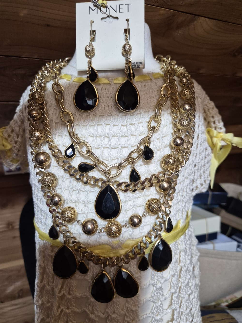 Vintage Gold-Tone Necklace Set with Black Teardrop Stones